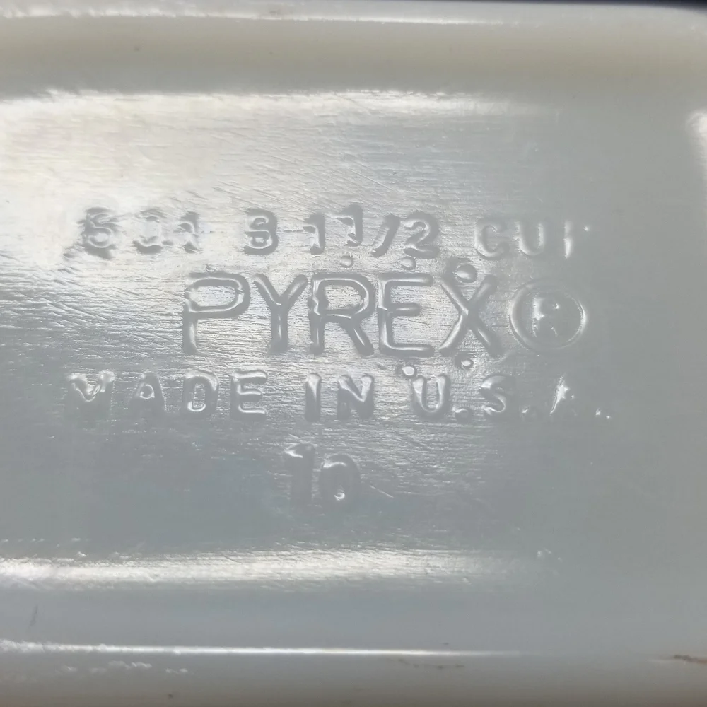 VINTAGE PYREX WHITE WITH BUTTERFLY GOLD DESIGN #501-B